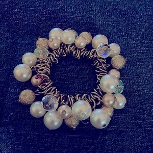 Stretch Bracelet gold silver pearl ab crystal balls all on a gold tone link base
